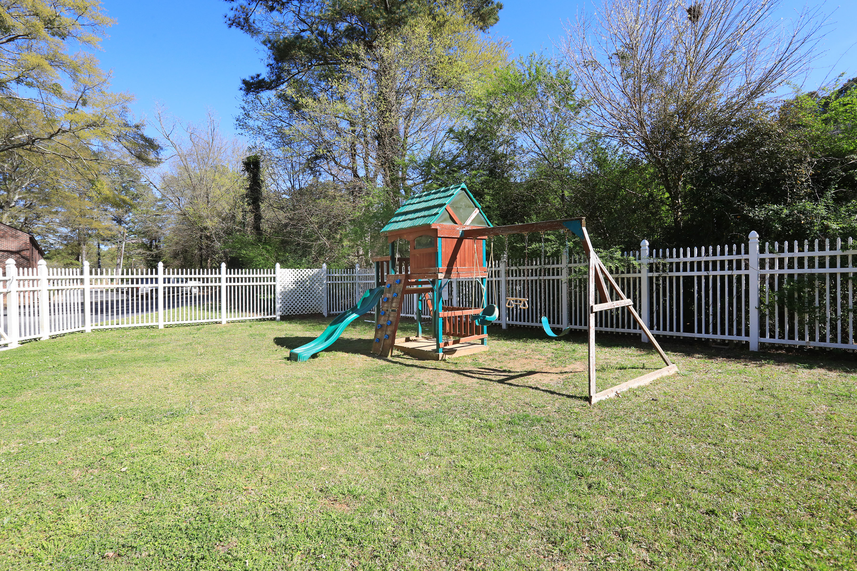 Carrollton Portfolio The Multifamily Advisory Group at Cushman